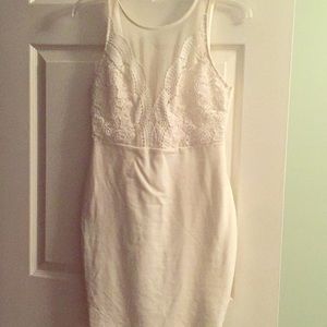White lace bodycon dress